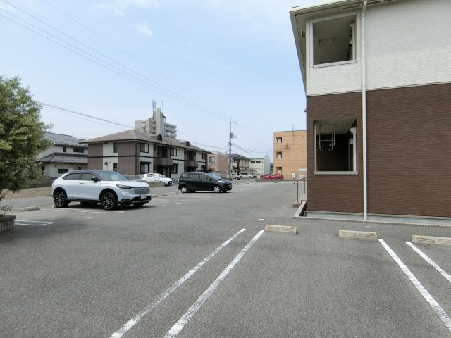 エヴァーグリーン西福原の駐車場