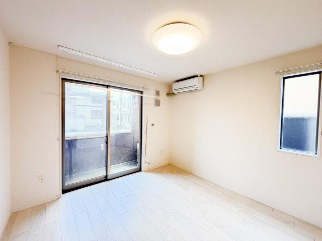 エヴァーグリーン西福原の居間・リビング