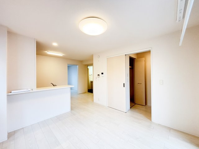 エヴァーグリーン西福原の居間・リビング