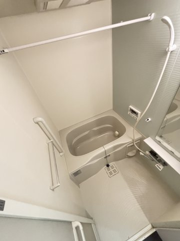 エヴァーグリーン西福原の浴室