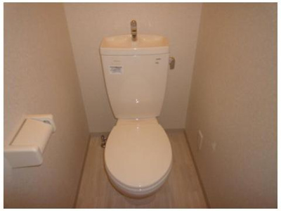 【トイレ】 | ニューアムールクラニア