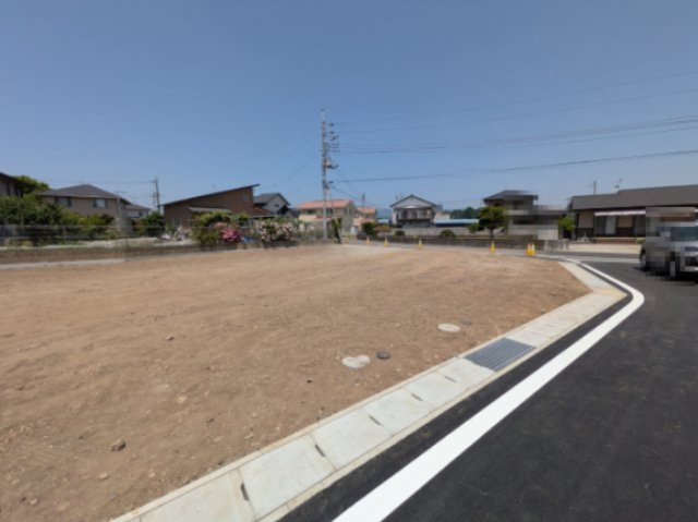 売土地　上大島町分譲地の前面道路含む現地写真|分譲地南東から撮影