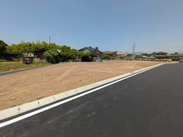 売土地　上大島町分譲地の前面道路含む現地写真|分譲地南東から撮影