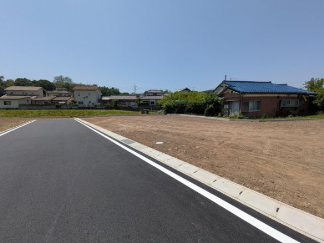 売土地　上大島町分譲地の前面道路含む現地写真|分譲地北から撮影