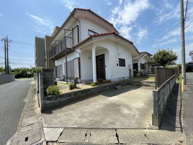 白幡648戸建の駐車場