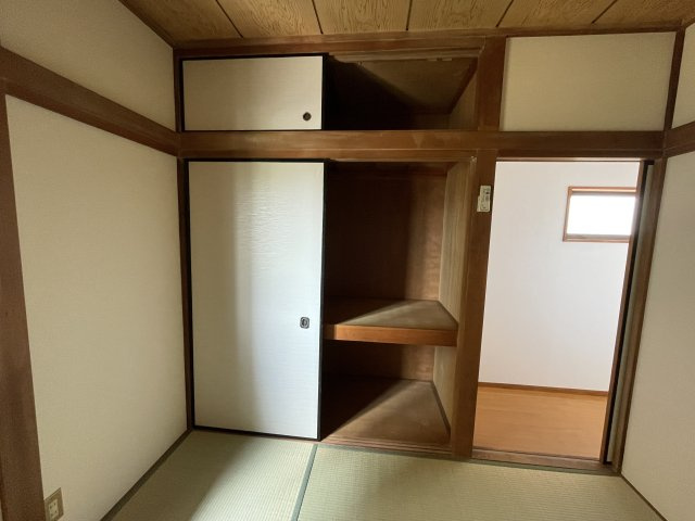 白幡648戸建の収納