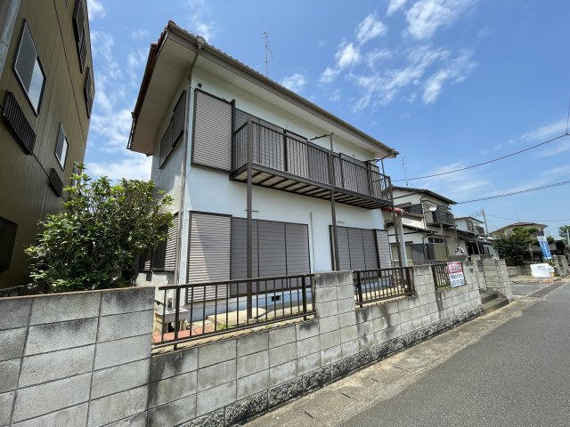 白幡648戸建の前面道路含む現地写真