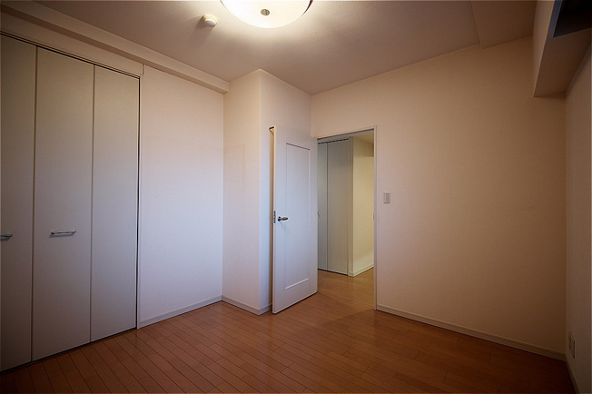 【洋室】 | ファミール常盤音戸町レジデンスヒル