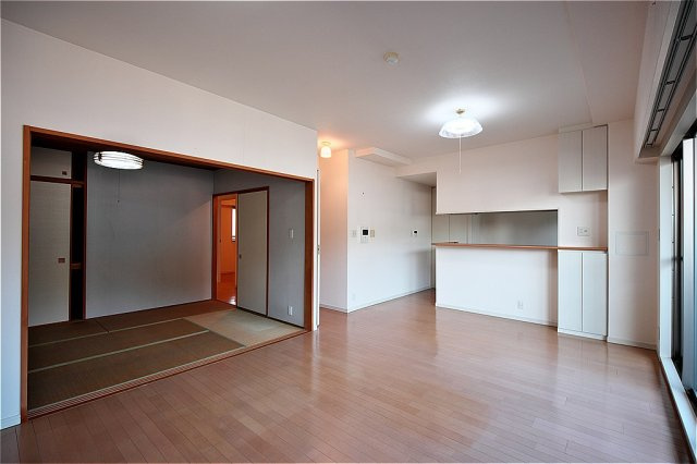 【居間・リビング】 | ファミール常盤音戸町レジデンスヒル