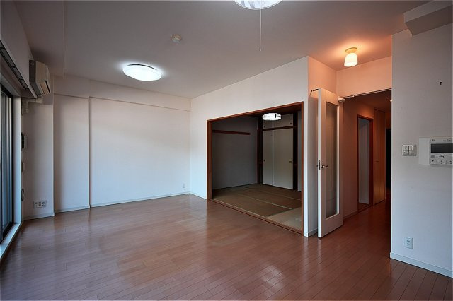 【居間・リビング】 | ファミール常盤音戸町レジデンスヒル