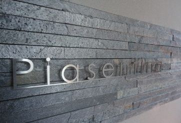 ピアセンティーナのエントランス