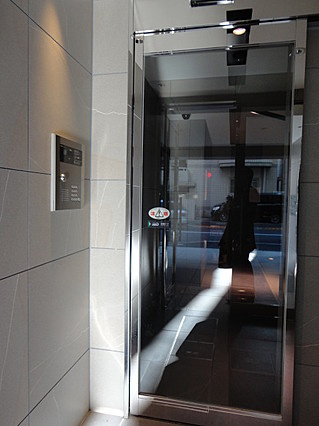 ピアセンティーナのエントランス