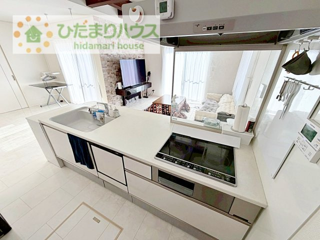 【キッチン】 | 守谷市松並青葉3丁目　中古戸建 | IHコンロでお子様とご一緒にお料理はいかがでしょうか(^^)/