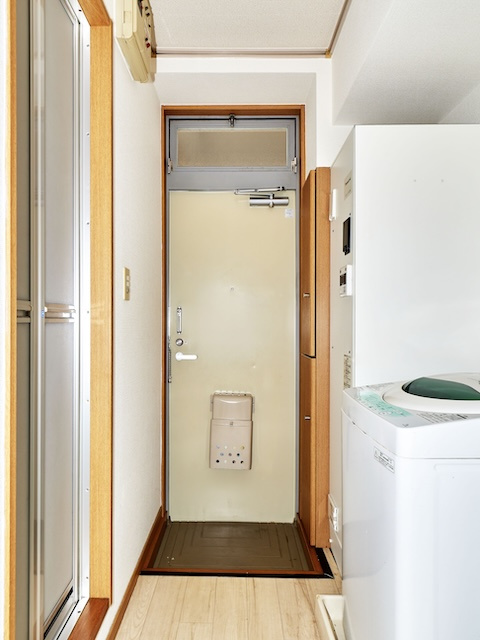 サンフレーズ東町2の玄関