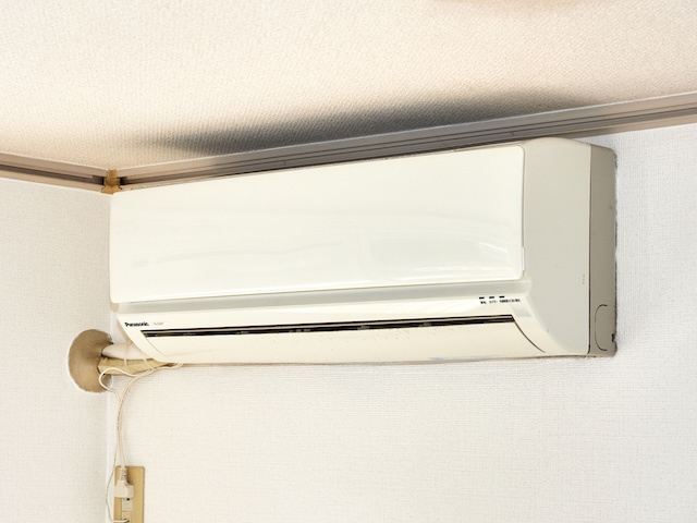 サンフレーズ東町2の内装|エアコン