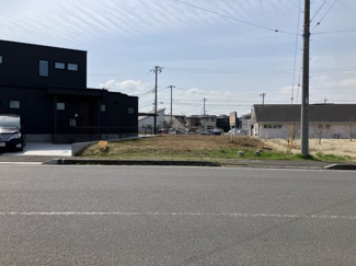 【外観】 | 【JINSEI】富士見ヶ丘三丁目　建築条件なしの住宅用地 | 北側15ｍ公道接道、歩道縁石切り下げ4ｍ有