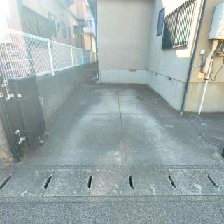 中古戸建　野田市花井1-21-12の駐車場