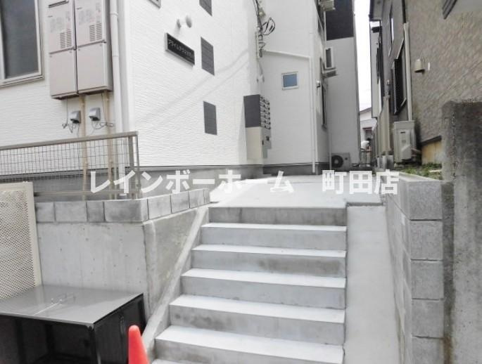 プライムテラス大和B棟※初期費用分割あと払いサービス利用可能物件のエントランス