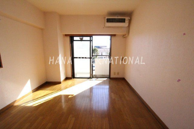 グランデュールアサノの居間・リビング