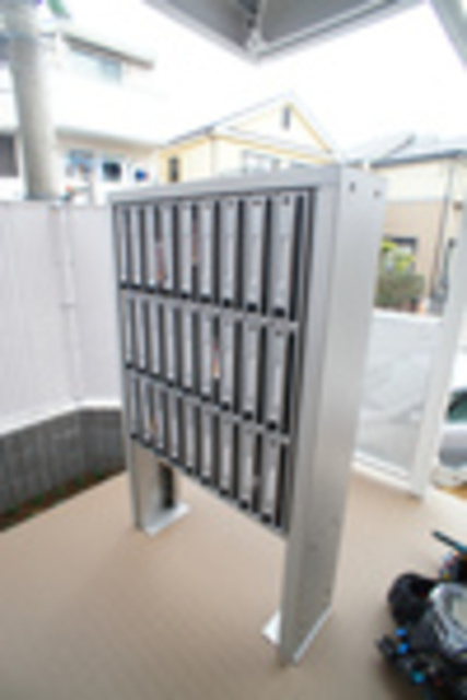 リブリ・シャン.ハイツ与野本町のその他共用部分|プライバシーに配慮したメールボックス。