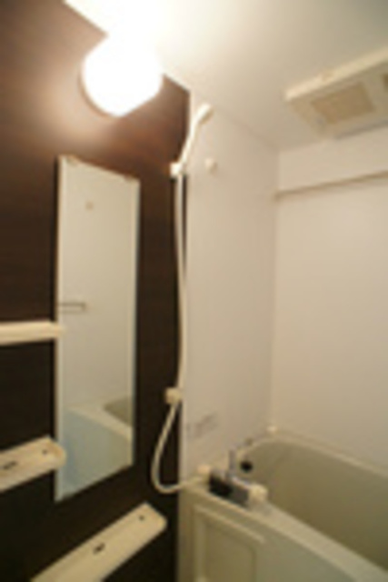 リブリ・シャン.ハイツ与野本町の浴室|清潔感のあるバスルーム。