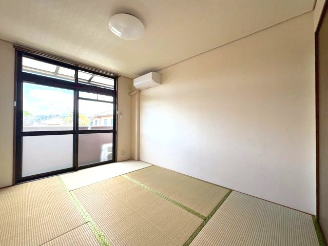 ハイム・エスポアールの和室