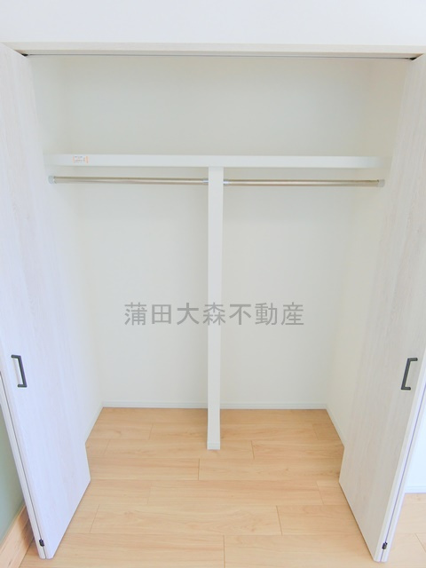 コスモリード大森西の収納|洋室5.8帖　収納　クローゼット