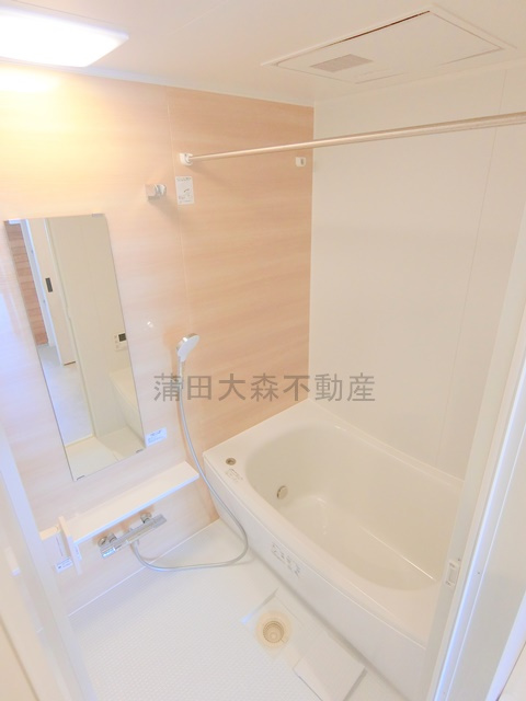 コスモリード大森西の浴室|追焚機能と浴室乾燥機能付きのお風呂