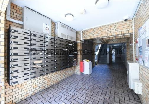 メゾン・ド・エコルスのエントランス