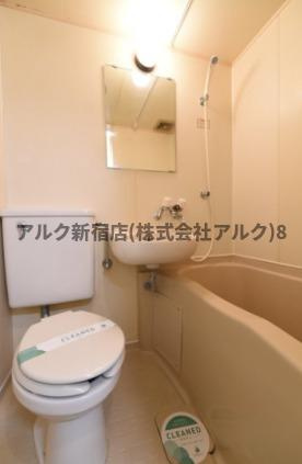 メゾン・ド・エコルスの浴室