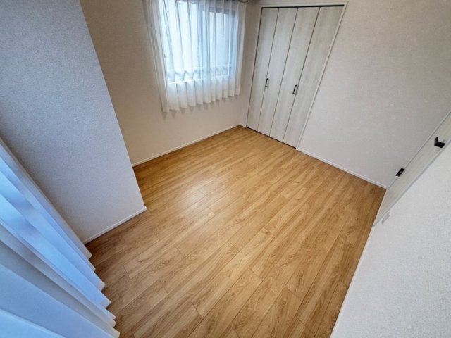 アルファ尾張旭の洋室