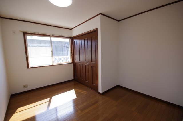 宇都宮市野沢町　戸建の洋室
