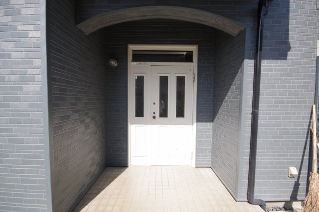 宇都宮市野沢町　戸建の玄関