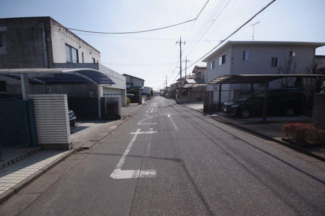宇都宮市野沢町　戸建の前面道路含む現地写真