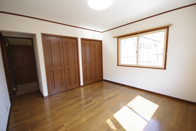 宇都宮市野沢町　戸建の洋室