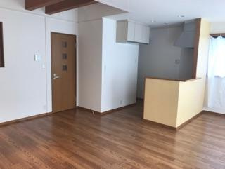 カーサ　アルフレチャの居間・リビング|反転タイプあり