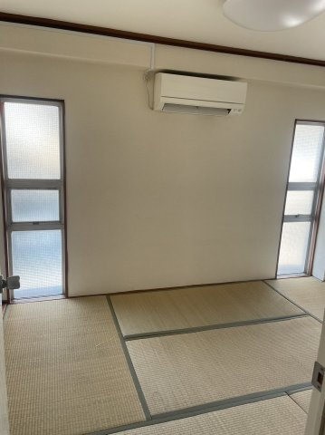 泉マンションの和室|趣のある和室です