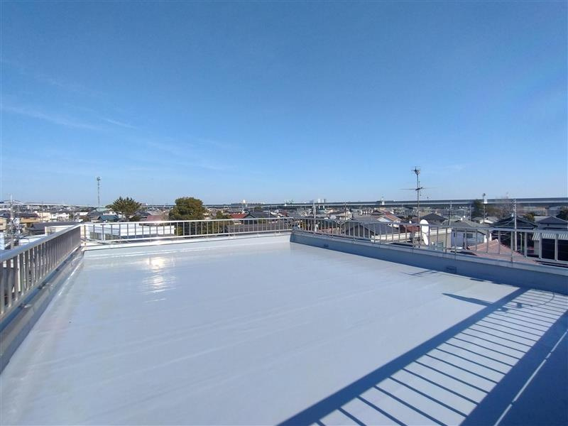 名古屋市中川区服部二丁目戸建のバルコニー