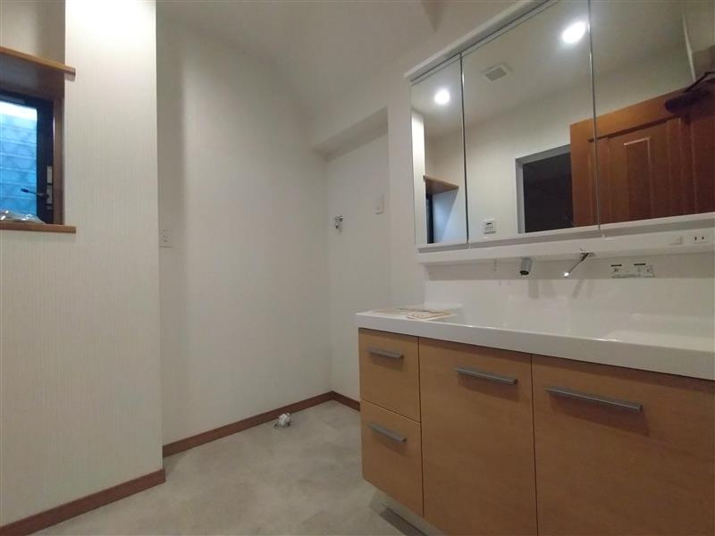 名古屋市中川区服部二丁目戸建の洗面所