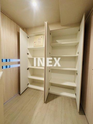 横浜市中区羽衣町２丁目の賃貸マンションの収納