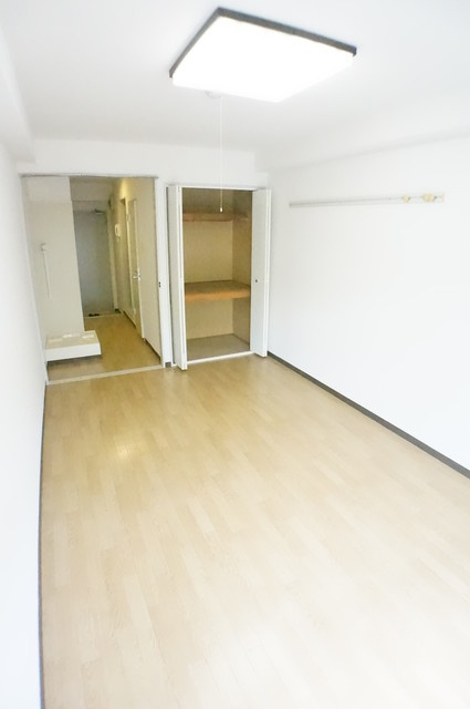 ハーモニー八柱の居間・リビング|２１７号室のお部屋の写真を使用しております。