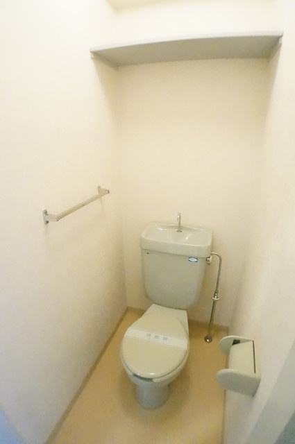 ハーモニー八柱のトイレ|２１７号室のお部屋の写真を使用しております。