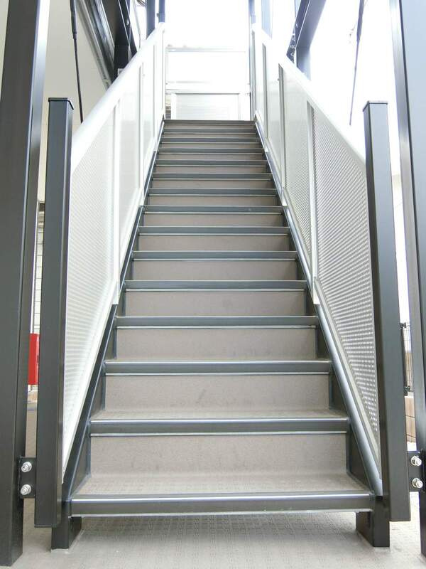 リブリ・東寺尾東台のその他