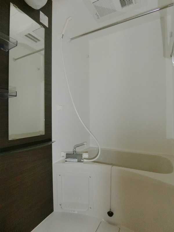 リブリ・東寺尾東台の浴室