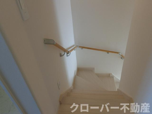 レガロ・パドレⅢの内装|階段（イメージ）