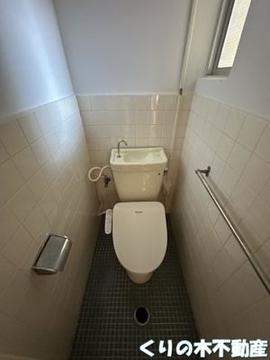 【トイレ】 | 本郷ハイツ | ゆったりとした空間のトイレです