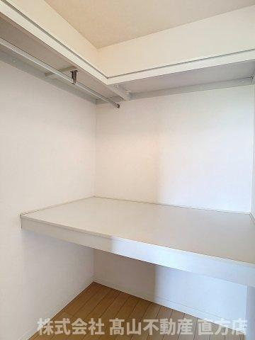 ベニコーB棟の収納