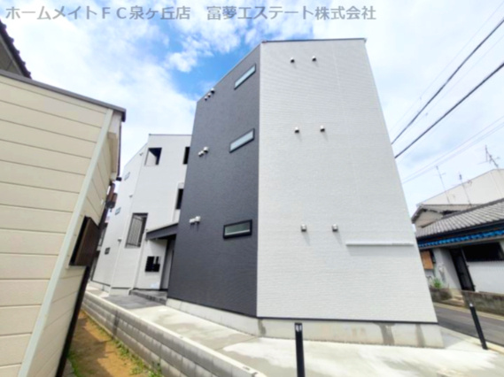 REGALEST堺初芝の外観