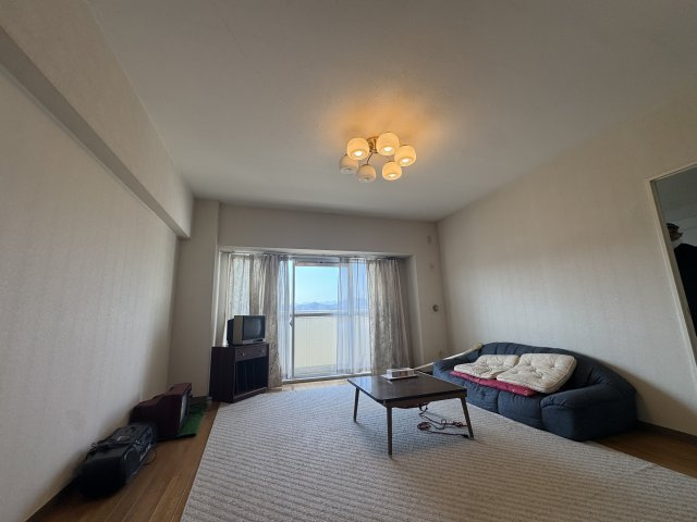 -三丁目不動産-ダイアパレス小川の居間・リビング