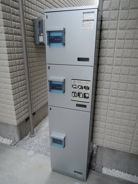 スターハイツ ウエストのエントランス|★宅配BOX★